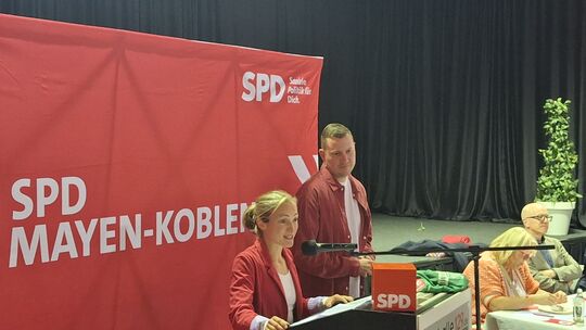 Sie sind die neuen Kreisvorsitzenden der SPD Mayen-Koblenz: Ina Rüber-Teke (Mayen) und Benjamin Kastner (Mendig). Sie sind die neuen Kreisvorsitzenden der SPD Mayen-Koblenz: Ina Rüber-Teke (Mayen) und Benjamin Kastner (Mendig).