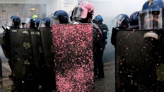 Frankreich fährt massive Polizeimacht bei neuem Protest auf Frankreich fährt massive Polizeimacht bei neuem Protest auf