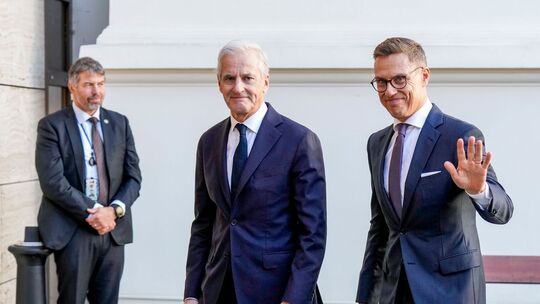 Alexander Stubb (r) und Jonas Gahr Støre