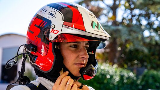 Die Löffelscheiderin Claire Schönborn hat beim Saisonabschluss der Rallye-Europameisterschaft in Portugal in der Junior-Wertung