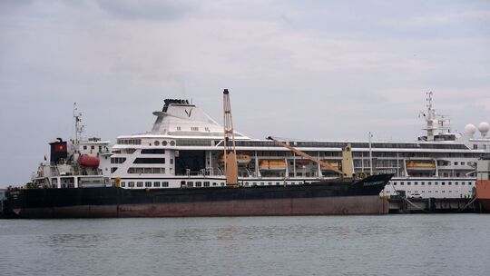 US-Kreuzfahrtschiff in Kambodscha US-Kreuzfahrtschiff in Kambodscha