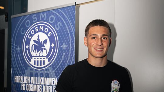 Amin Husovic wechselt mit sofortiger Wirkung zum FC Cosmos Koblenz.