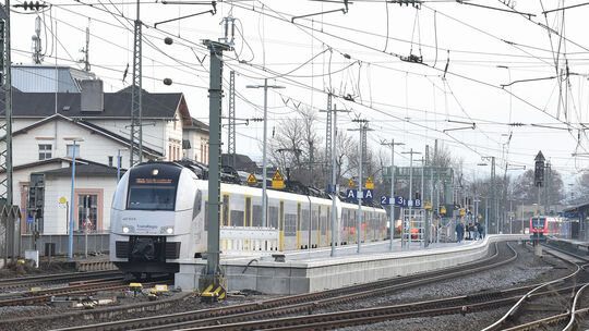 Die Linie RB26 (Mittelrheinbahn) im Remagener Bahnhof. Von dort aus fährt sie in Richtung Norden mit Mehrfachtraktion.