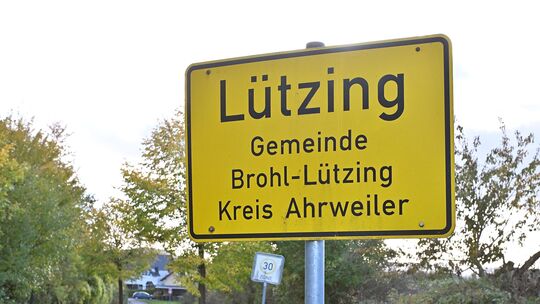 Noch steht auf den Eingangsschildern des Ortsteils Niederlützingen wie an der Straße „Im Lammertal“ der Name „Lützing“. Doch das