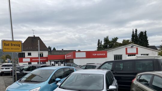 Noch dominieren Autos an der B9 das südliche Entree der Stadt Bad Breisig. Aber das soll sich ändern. Es ist geplant, die Werkst