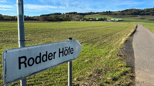 Ein großer Legehennenstall soll an den Rodder Höfen gebaut werden. Die Höfe gehören zur Stadt Mendig.