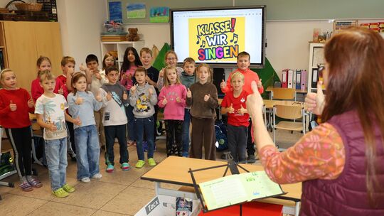 Wie die 3b in der Monzinger Grundschule proben derzeit viele Schüler für das Sing-Projekt „Klasse! Wir Singen“, das an drei Tage Wie die 3b in der Monzinger Grundschule proben derzeit viele Schüler für das Sing-Projekt „Klasse! Wir Singen“, das an drei Tage