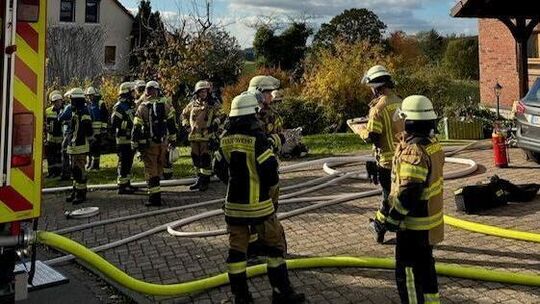 Ein Zimmerbrand in Eichelhardt verursachte nur geringen Schaden.