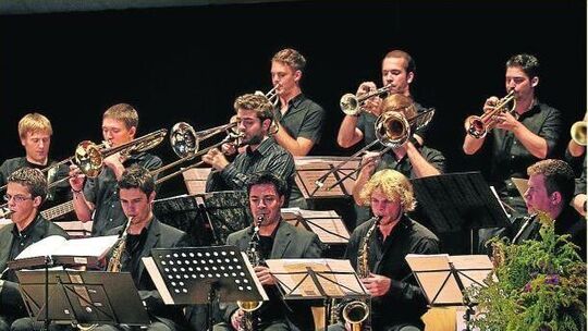 Phoenix Foundation bringt Big-Band-Sound in die Showbühne Mainz
