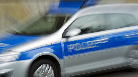Polizeifeature Streifenwagen